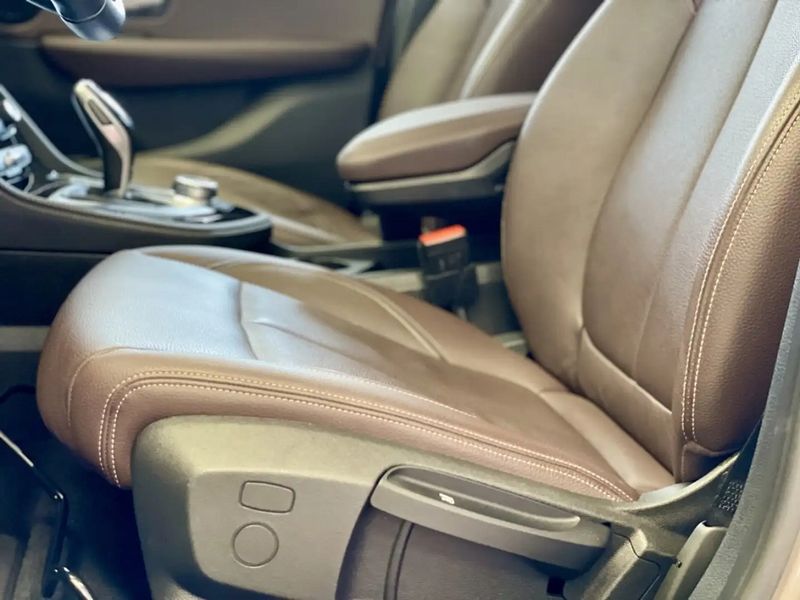 BMW 2 Series • 2019 • 90,000 km 11