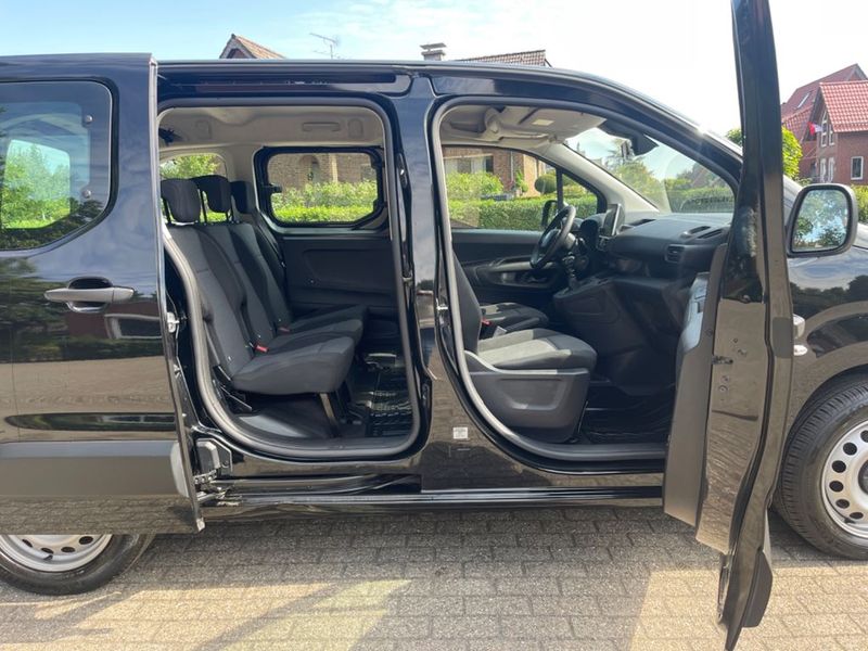 Citroën Berlingo • 2021 • 43,500 km 3