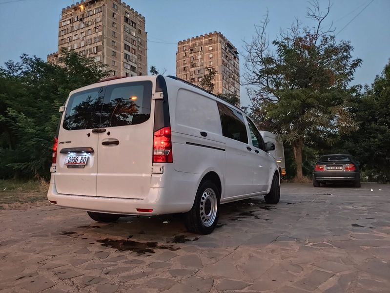 Mercedes-Benz Metris • 2016 • 198,000 km 4