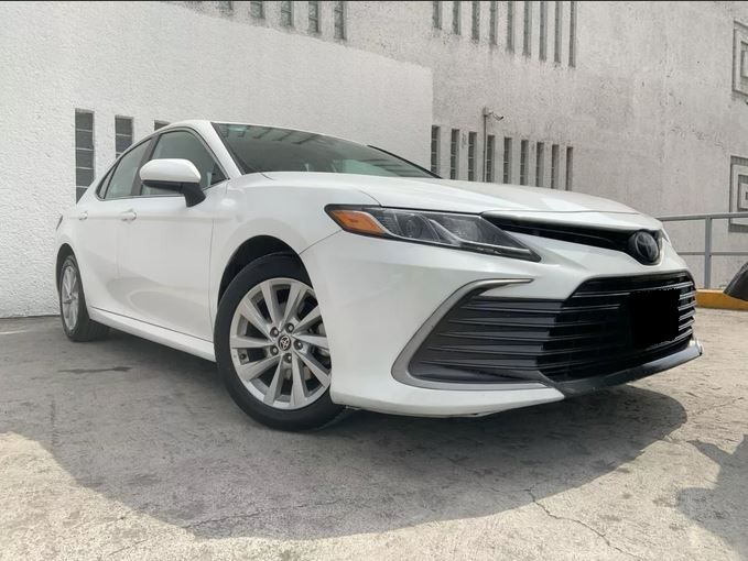 Toyota Camry • 2022 • 42,000 km 1
