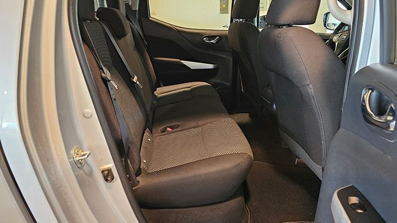Nissan Navara • 2018 • 69,808 km 14