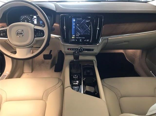 Volvo S90 • 2017 • 91,800 km 7