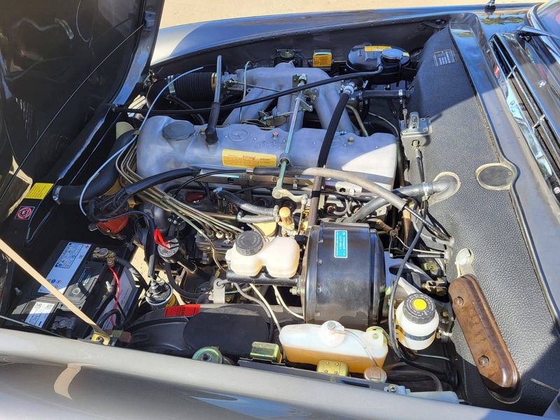 Mercedes-Benz SL • 1965 • 95,000 km 13