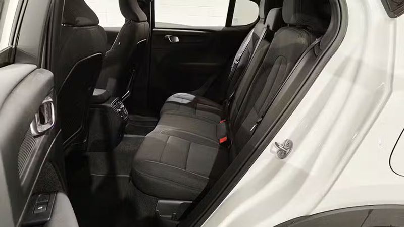 Volvo XC40 • 2022 • 67,641 km 9