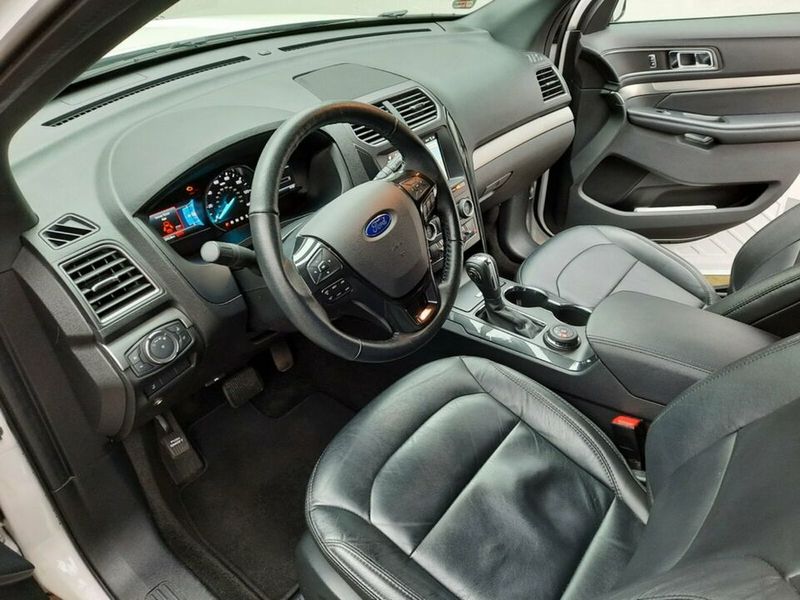 Ford Explorer • 2018 • 75,000 km 3