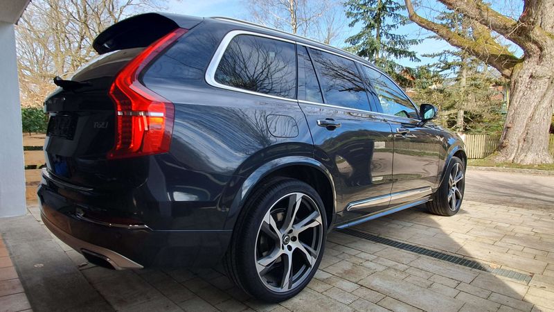 Volvo XC90 • 2018 • 99,957 km 37
