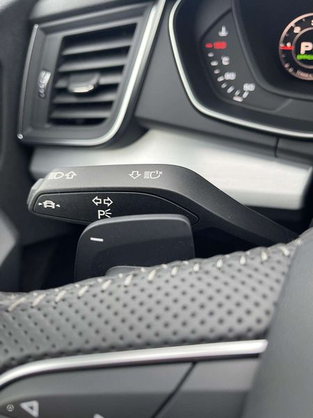 Audi Q5 • 2019 • 102,000 km 3