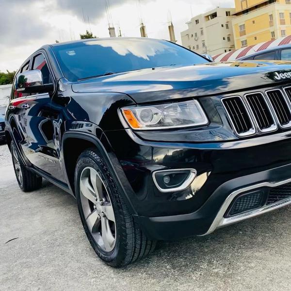Jeep Cherokee • 2015 • 53,000 km 1