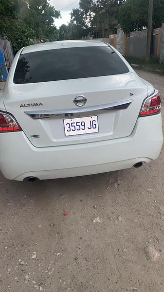 Nissan Altima • 2015 • 6,000 km 1