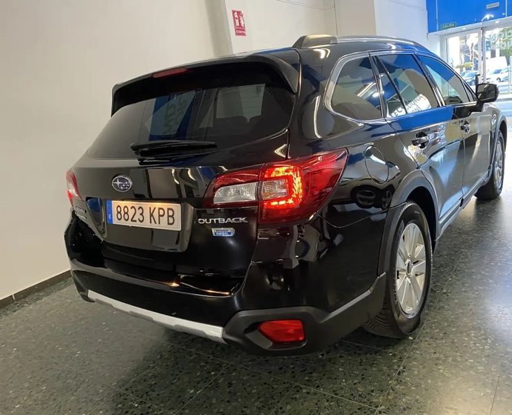 Subaru Outback • 2018 • 94,000 km 6