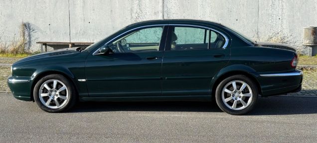 Jaguar X-Type • 2004 • 150,000 km 4