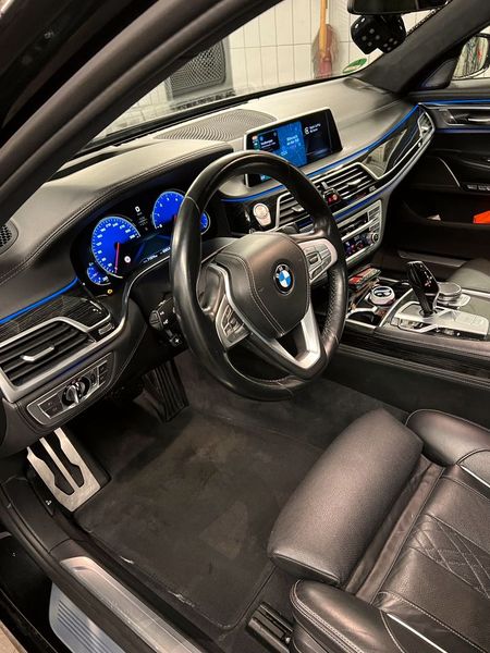 BMW 7 Series • 2016 • 72,000 km 4