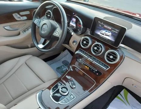 Mercedes-Benz GLC-Class • 2019 • 41 km 2