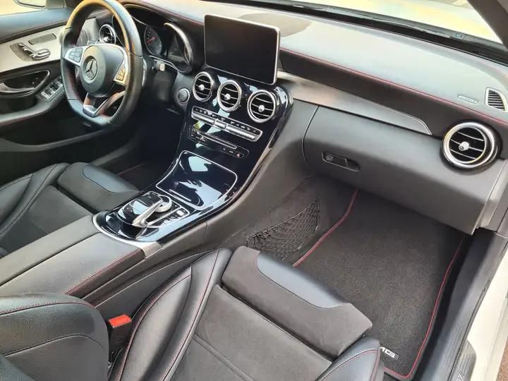 Mercedes-Benz C • 2015 • 168,000 km 3