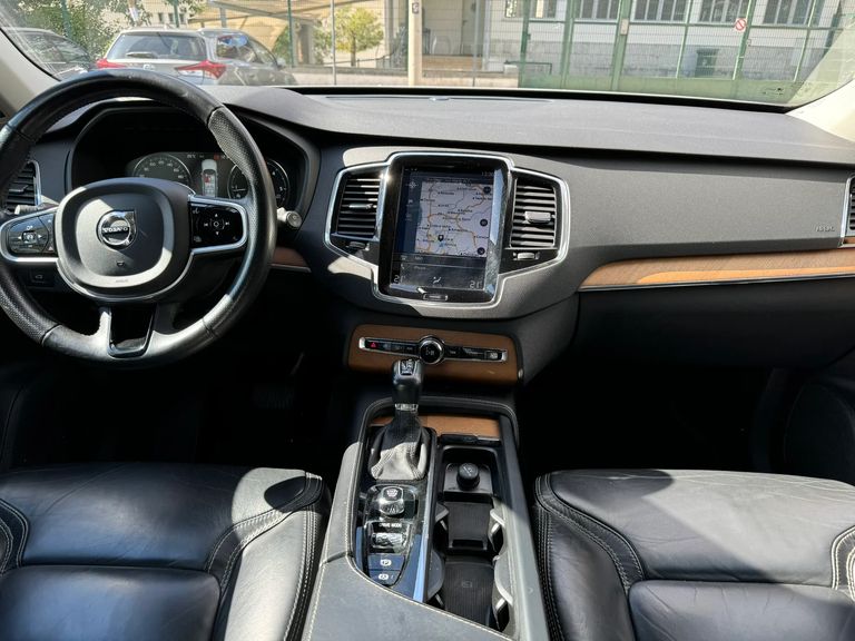 Volvo XC90 • 2018 • 180,000 km 4