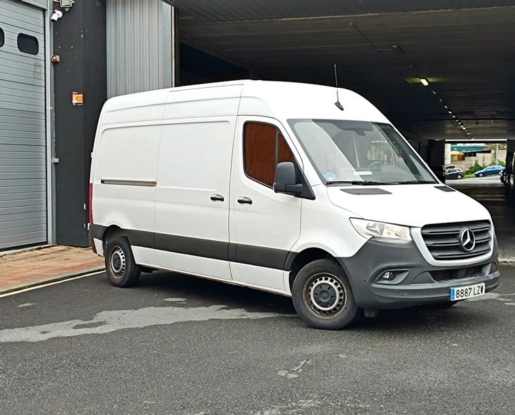 Mercedes-Benz Sprinter • 2022 • 21,000 km 2