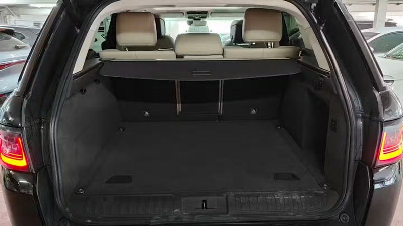 Land Rover Range Rover Sport • 2019 • 88,474 km 7