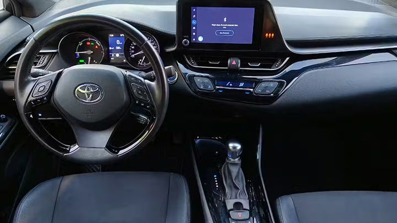 Toyota C-HR • 2023 • 68,845 km 5