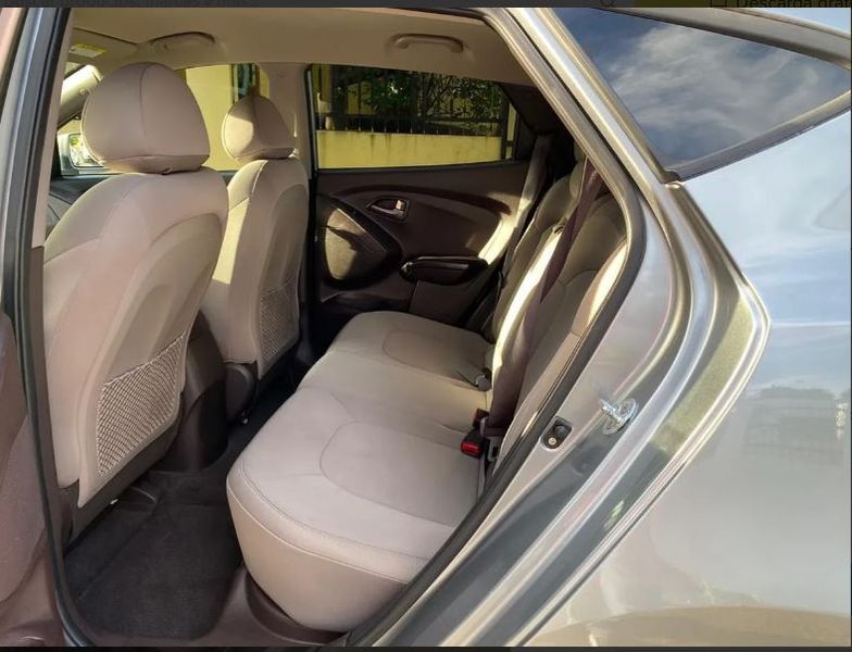 Hyundai Santa Fe • 2015 • 110,000 km 7