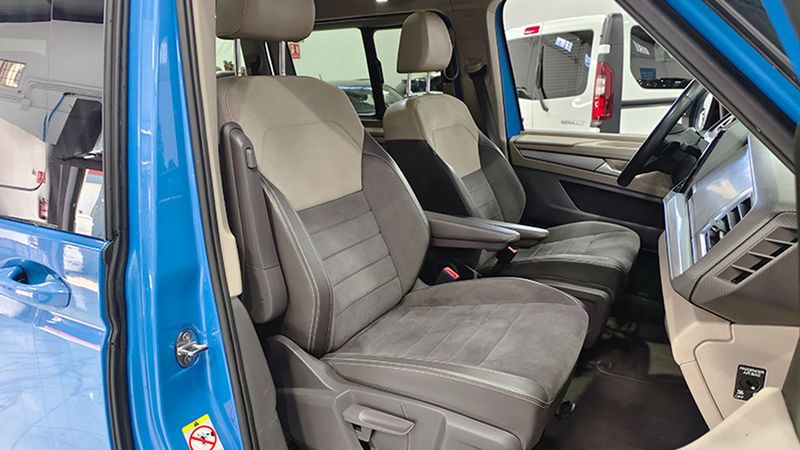 Volkswagen Multivan • 2022 • 48,142 km 15