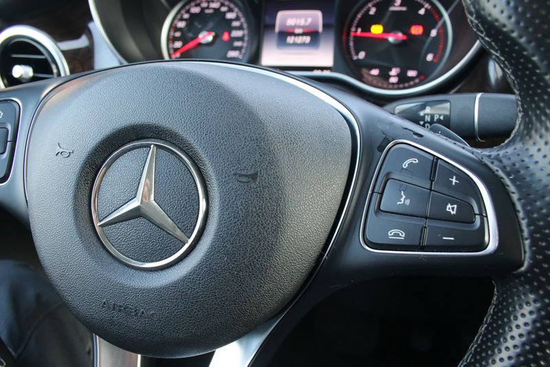 Mercedes-Benz 210 Van • 2015 • 132,000 km 20