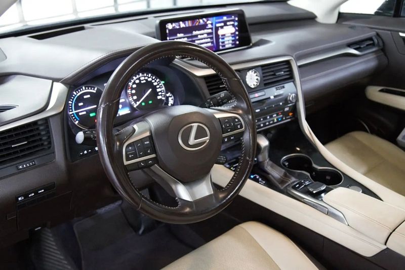 Lexus RX 450h • 2017 • 214,000 km 3