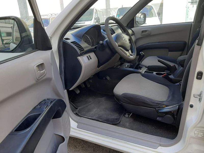 Mitsubishi L200 • 2010 • 7,700 km 5