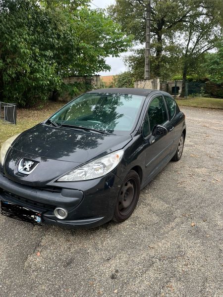 Peugeot 207 • 2007 • 349,000 km 2