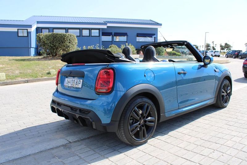 MINI Convertible • 2021 • 15,000 km 7