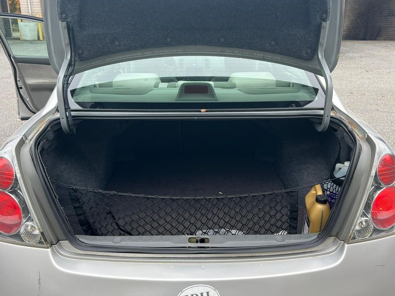 Nissan Altima • 2006 • 106,000 mi 10