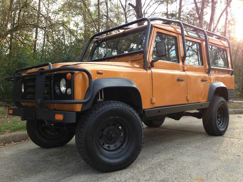 Land Rover Defender • 1985 • 71,090 km 8