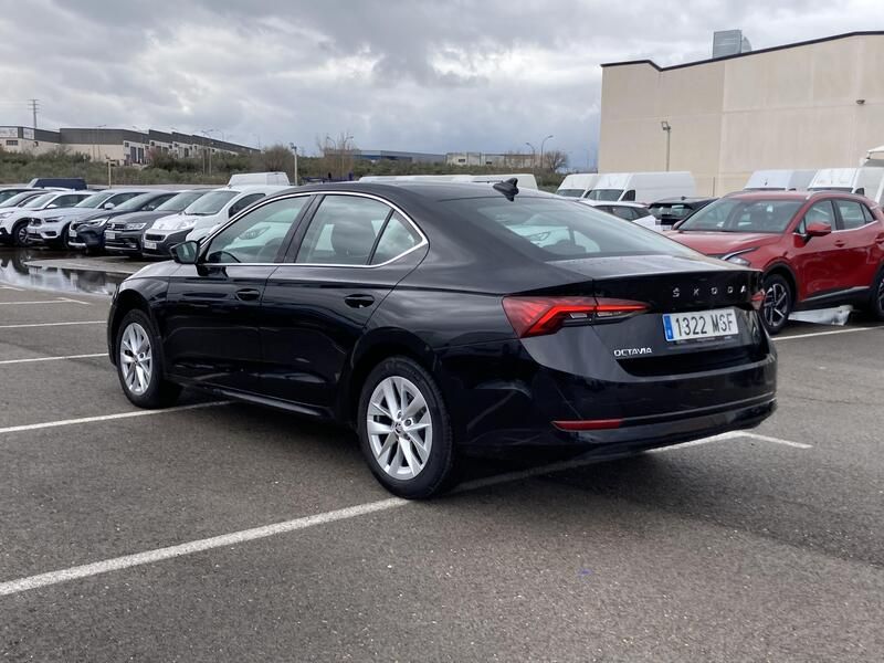 Škoda Octavia • 2024 • 19,152 km 5