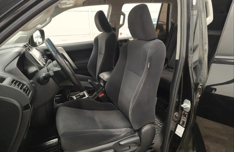 Toyota Land Cruiser • 2021 • 168,374 km 7