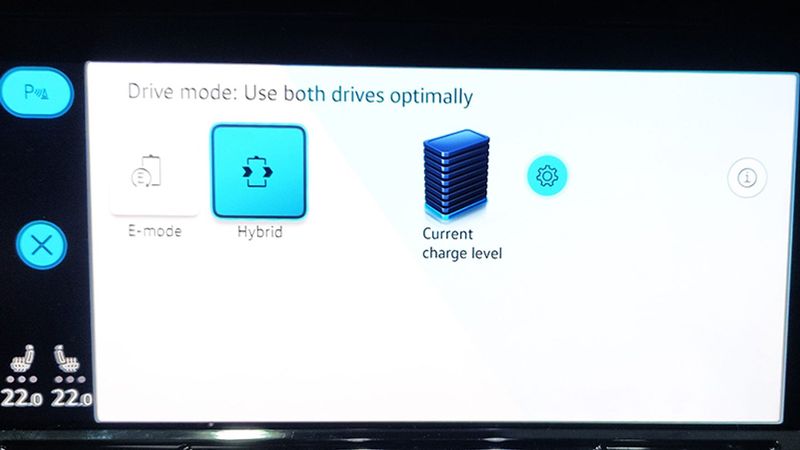 Volkswagen Multivan • 2022 • 48,142 km 9