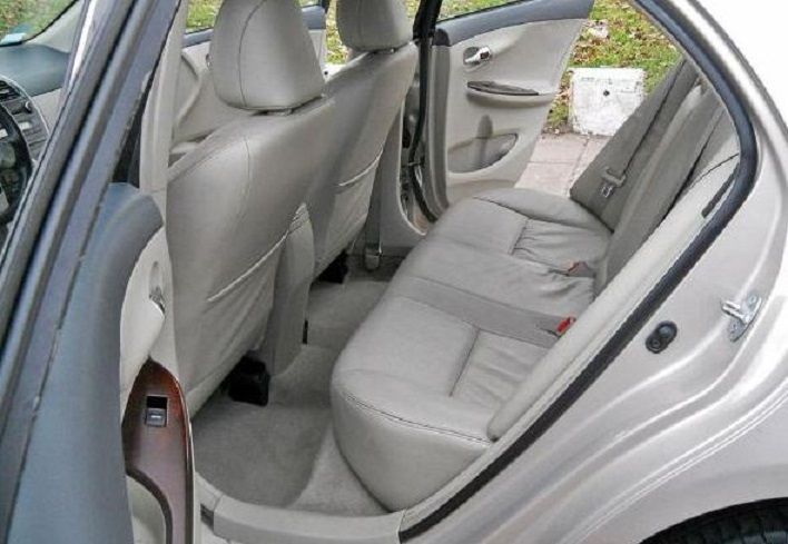 Toyota Corolla • 2011 • 146,700 km 5
