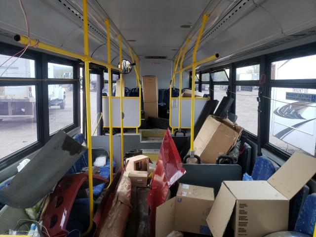 Toyota Hiace • 2003 • 45,675 km 5