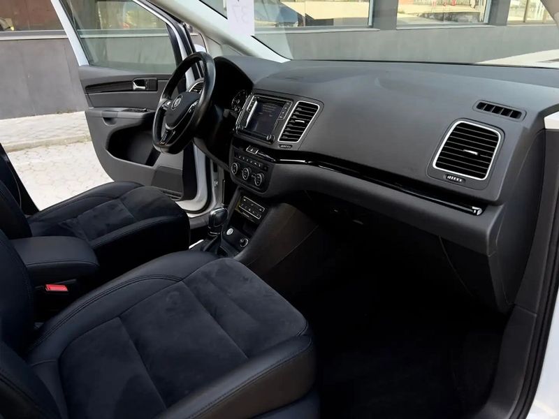 Volkswagen Sharan • 2017 • 71,000 km 11