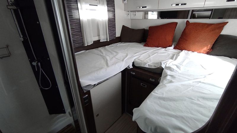 Ford Transit • 2019 • 31,000 km 10