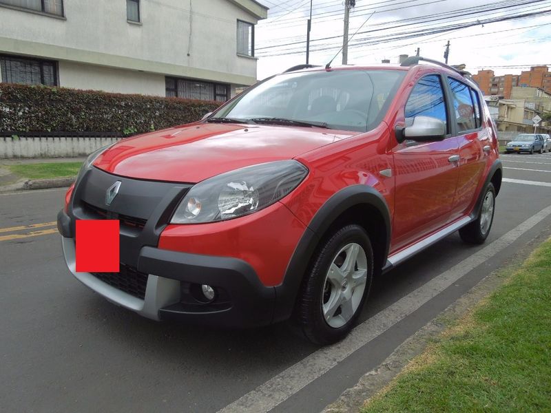 Renault Sandero • 2013 • 125,000 km 1