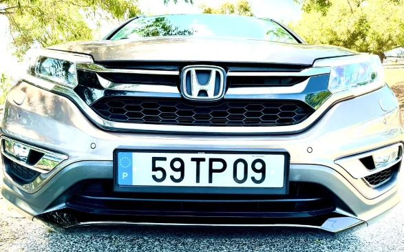 Honda CR-V • 2017 • 93,000 km 1