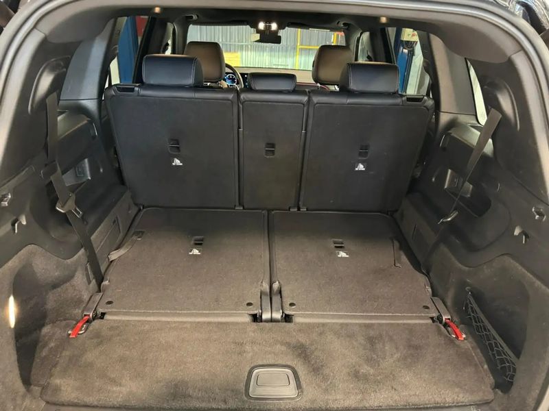 Mercedes-Benz GLB-Class • 2021 • 68,000 km 8