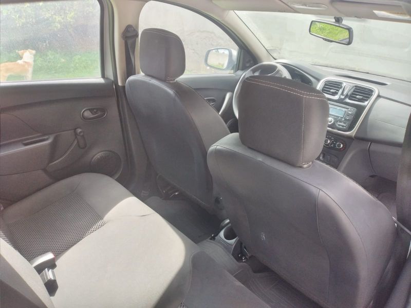 Renault Sandero • 2018 • 81,000 km 2