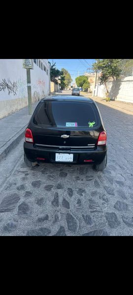 Chevrolet Chevy Van Classic • 2009 • 125,000 km 3