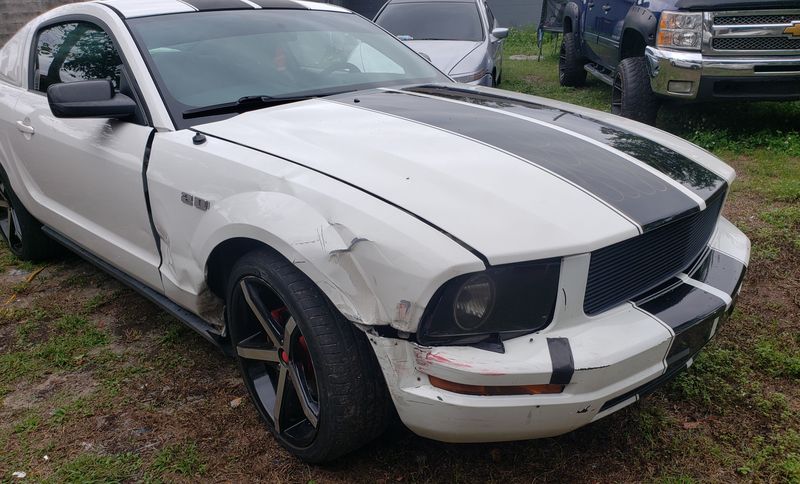 Ford Mustang • 2005 • 225,000 mi 5