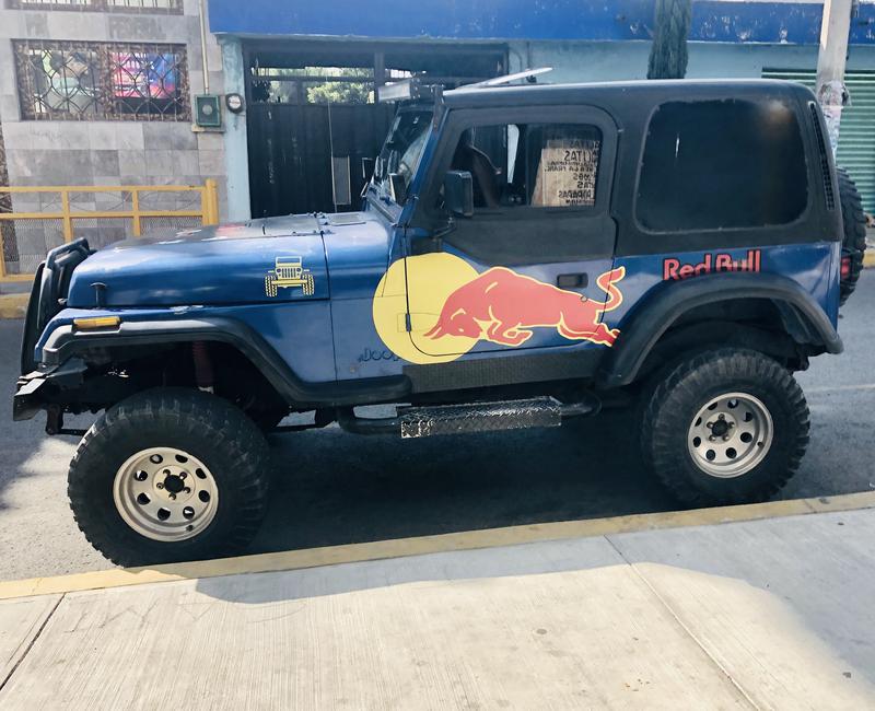 Jeep Wrangler • 1995 • 140,000 km 2