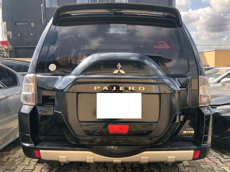 Mitsubishi Pajero Sport • 2020 • 50,000 km 3