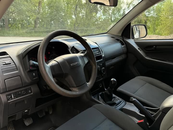 Isuzu D-MAX • 2017 • 118,000 km 7