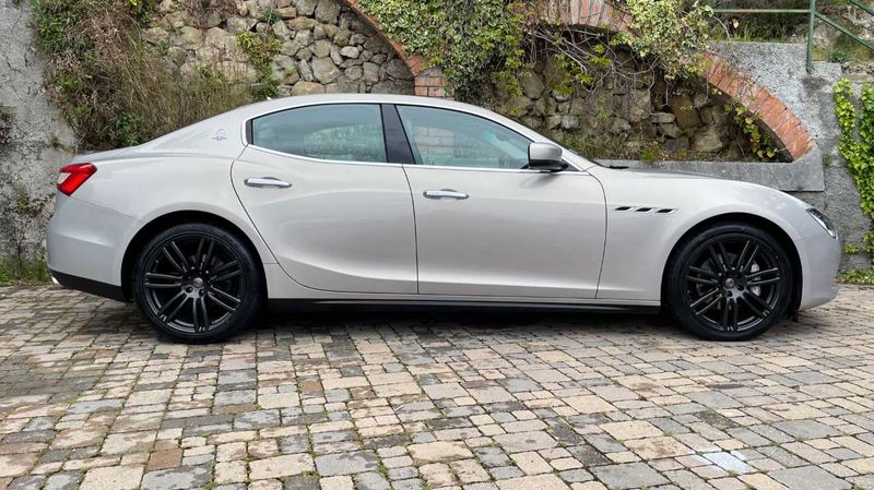 Maserati Ghibli • 2014 • 107,000 km 2