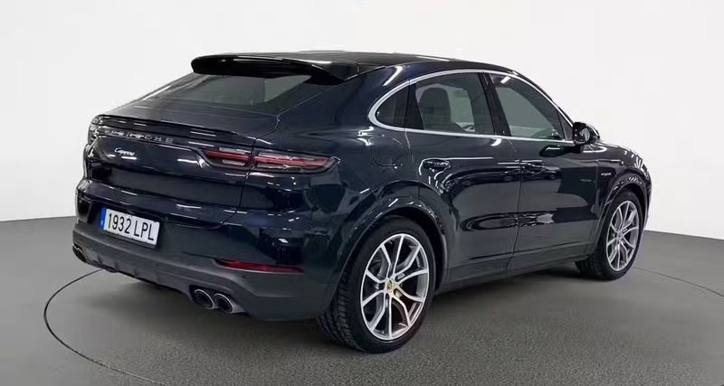 Porsche Cayenne Coupe • 2021 • 70,500 km 3