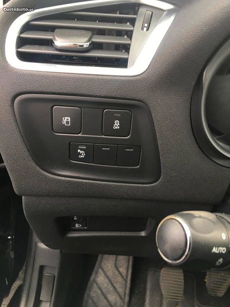 Citroën C4 • 2016 • 150,000 km 3